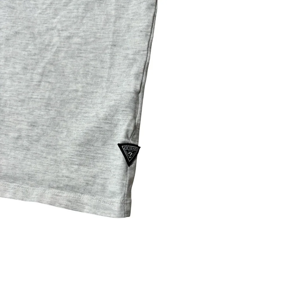 Guess Eco Men's Big Print Logo Gray T Shirt Size Medium 21 x 25 - Picture 3 of 6